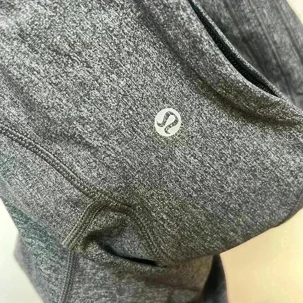 Lululemon 2 pocket zipper back
Heathered Black size 6 like new - Picture 6 of 10